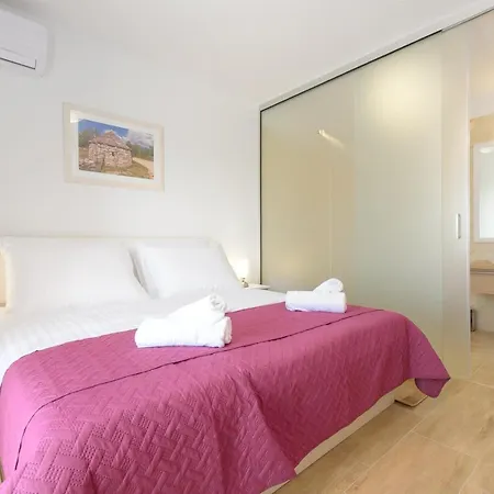 Relaxing Mala Vala Villa Fažana